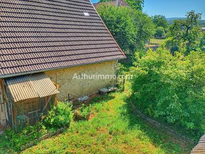 Maison - 243 m² - 8 pièces