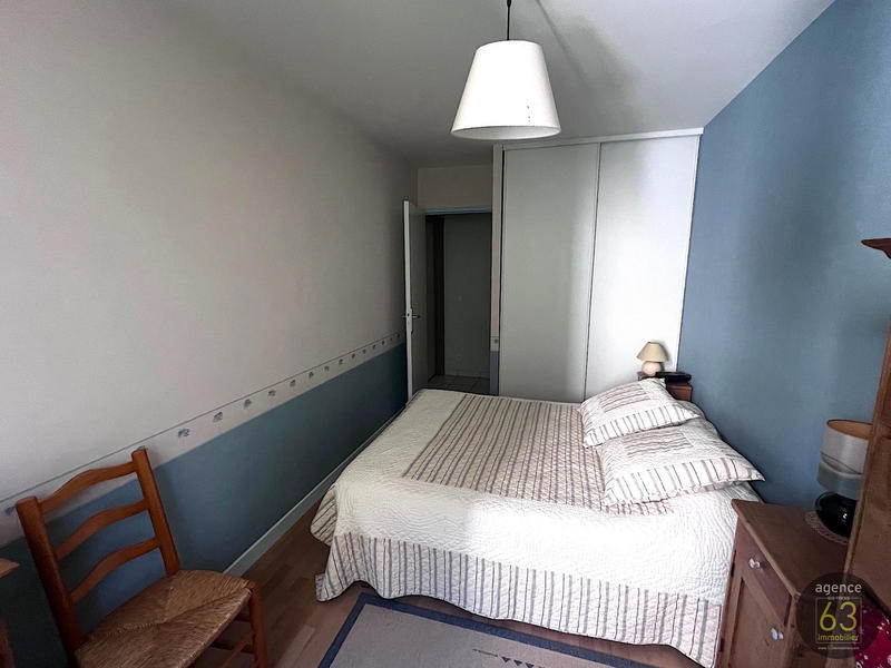 Appartement - 99 m² - 4 pièces