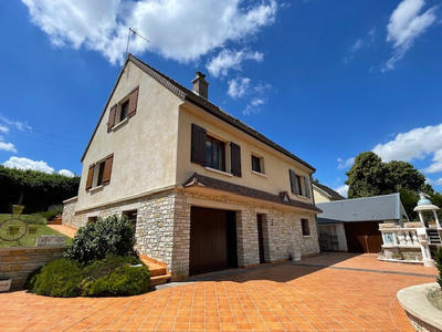 Maison - 174 m² - 6 pièces