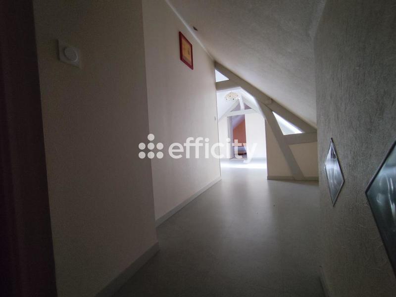 Maison - 194 m² - 8 pièces