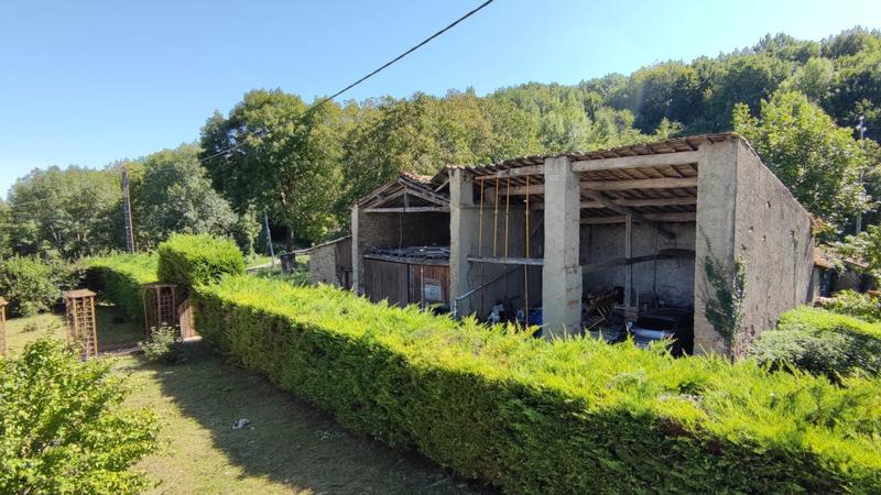 Propriété - 237 m² - 12 pièces