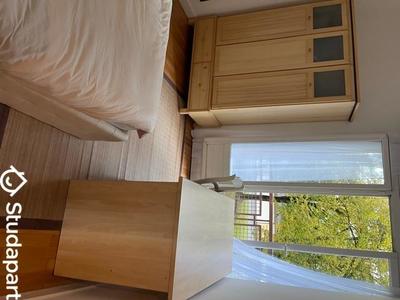 Chambre - 11 m² - 1 pièce