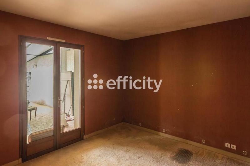 Pavillon - 130 m² - 6 pièces