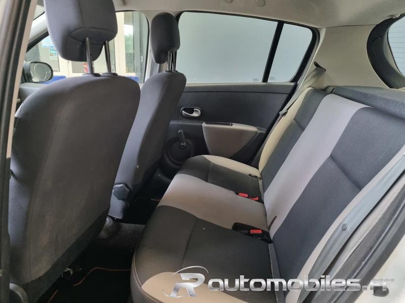 Renault Clio 3 1.2i 75 Pack Clim