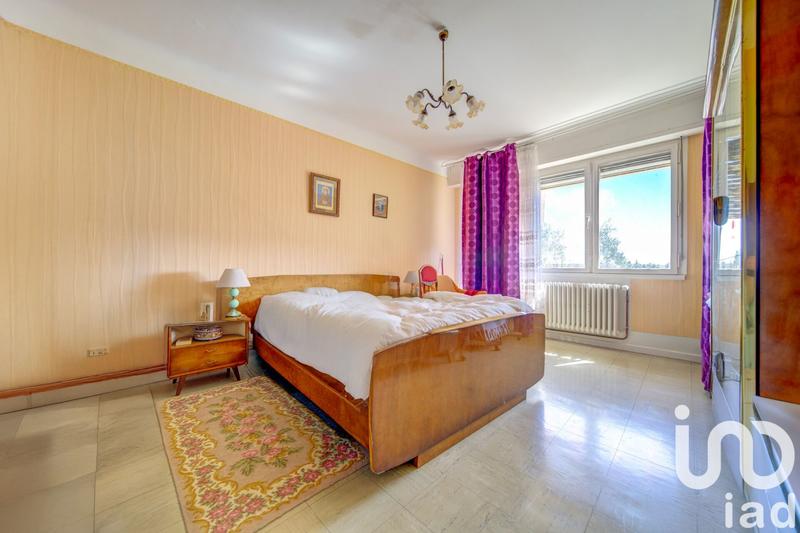 Appartement - 110 m² - 5 pièces