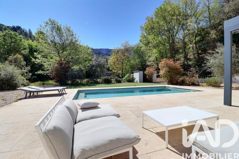 Maison - 135 m² - 5 pièces