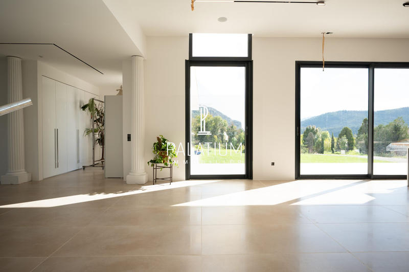 Maison contemporaine - 230 m² - 5 pièces