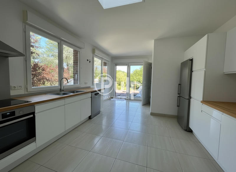 Maison - 95 m² - 3 pièces