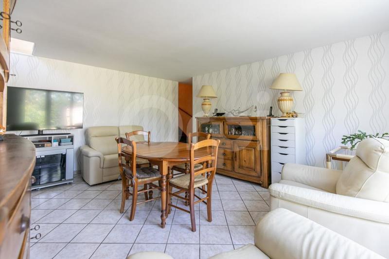 Maison - 87 m² - 4 pièces