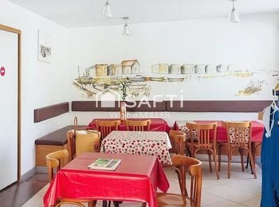 Local commercial - 206 m² - 7 pièces