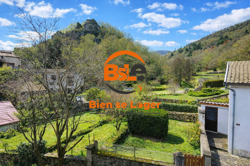 Maison - 75 m² - 5 pièces