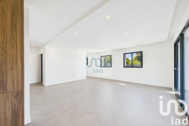 Appartement - 77 m² - 3 pièces