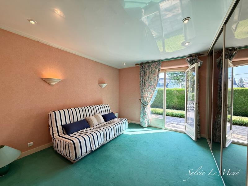 Maison - 245 m² - 7 pièces