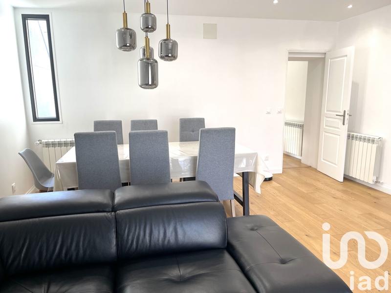 Maison - 197 m² - 7 pièces