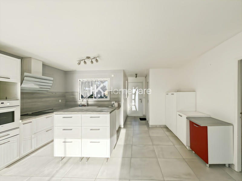 Maison - 82 m² - 3 pièces