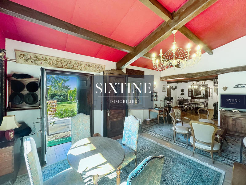 Maison ancienne - 219 m² - 7 pièces