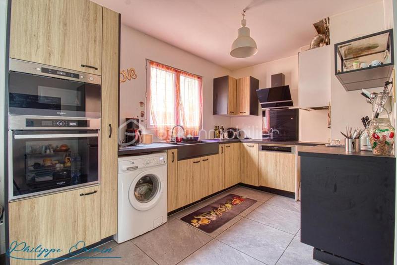 Maison - 80 m² - 5 pièces