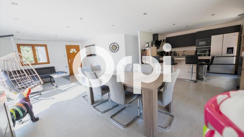 Maison - 109 m² - 5 pièces