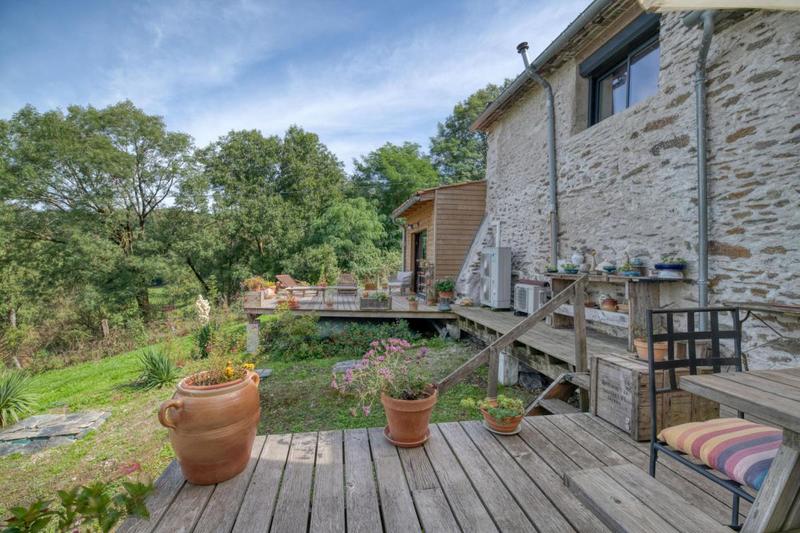 Maison - 298 m² - 10 pièces