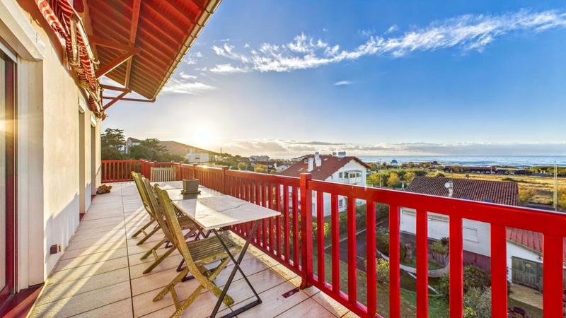 Duplex - 137 m² - 5 pièces