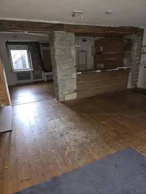 Magasins - 78 m² - 1 pièce