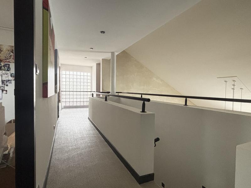 Maison traditionnelle - 225 m² - 7 pièces