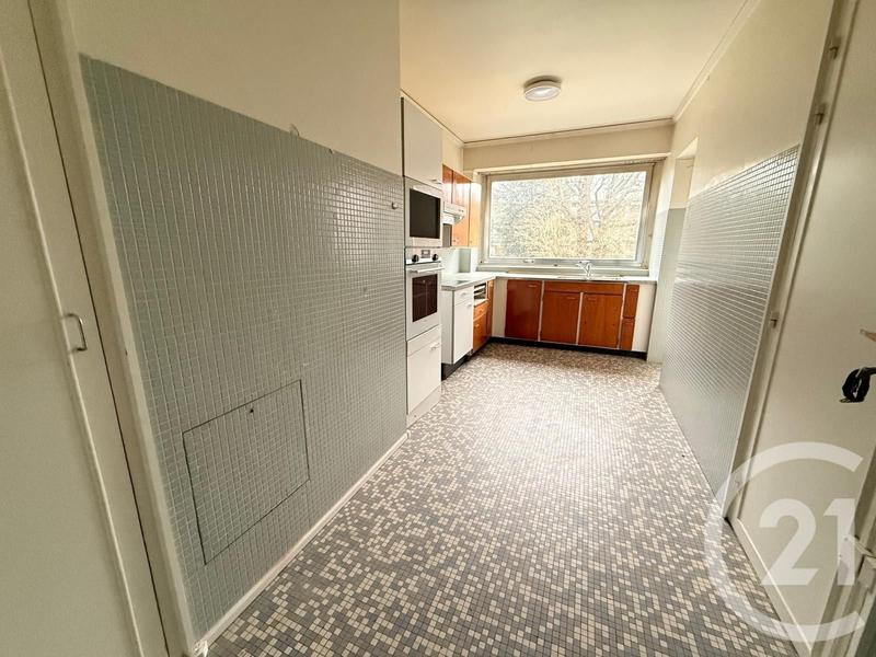 Appartement - 115 m² - 5 pièces