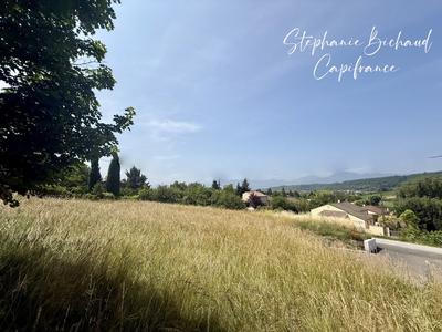 Terrain constructible - 984 m²