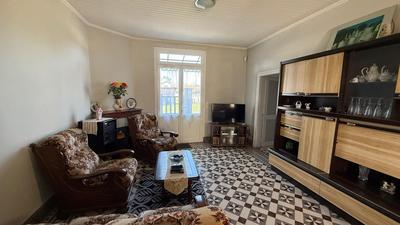 Maison - 200 m² - 8 pièces