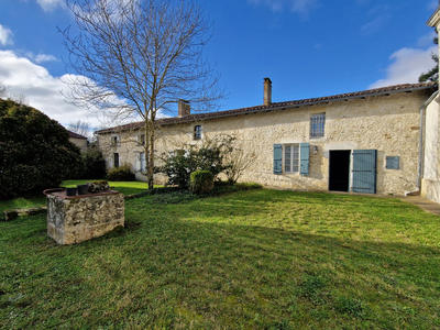 Maison - 290 m² - 8 pièces