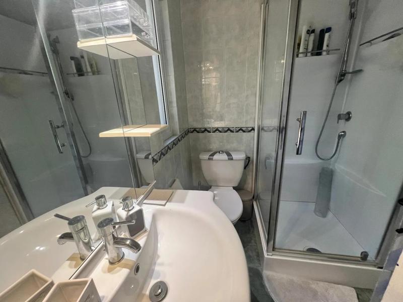 Maison - 220 m² - 9 pièces