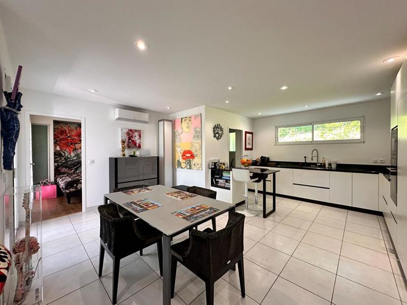 Maison - 150 m² - 7 pièces