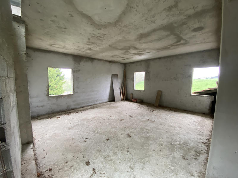 Maison - 230 m² - 8 pièces