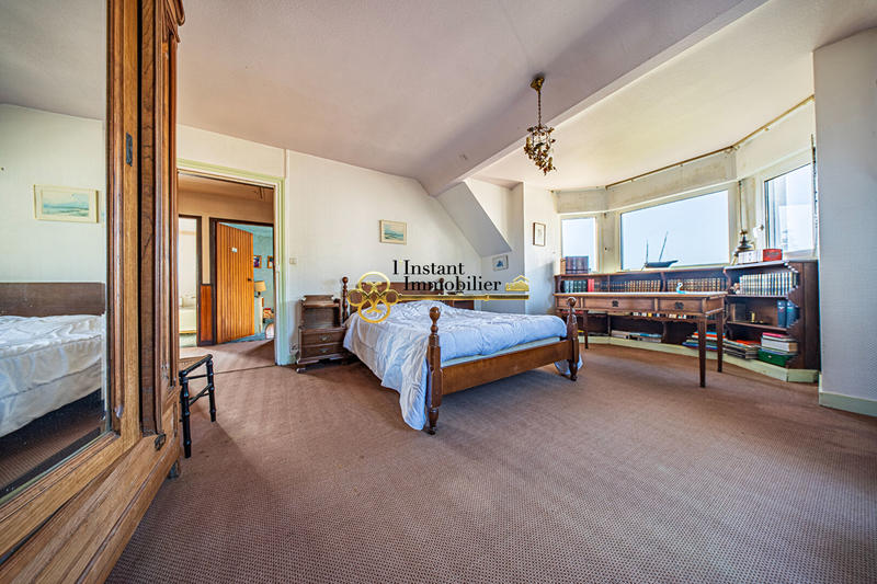 Maison - 167 m² - 7 pièces