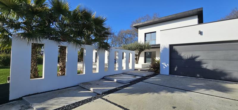 Villa - 180 m² - 5 pièces