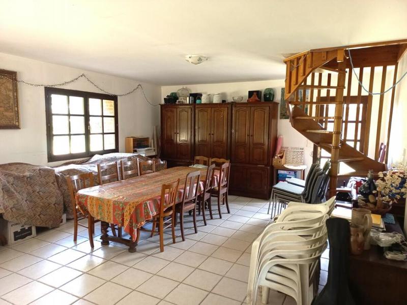 Maison - 232 m² - 6 pièces