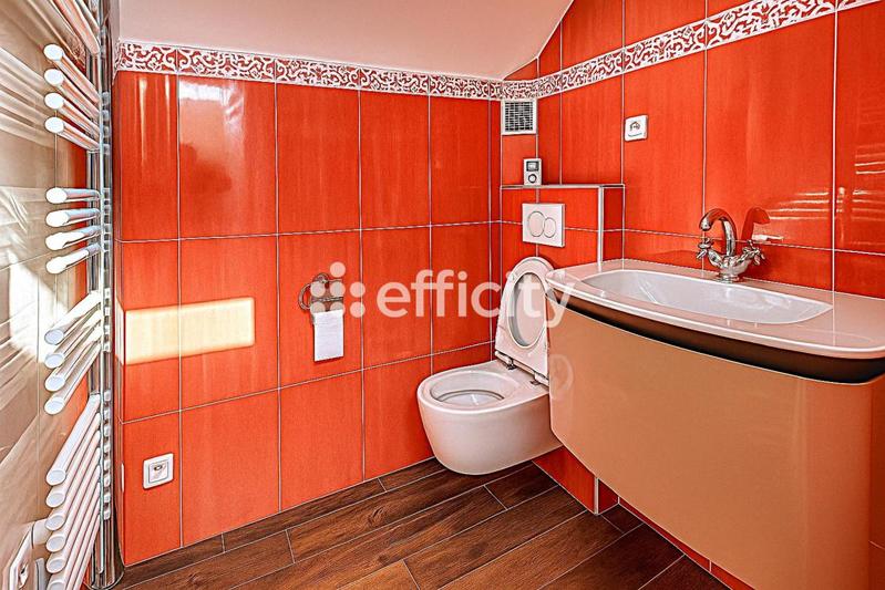 Maison - 140 m² - 6 pièces