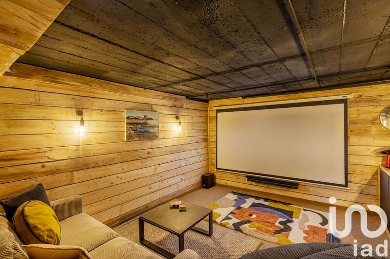 Maison - 137 m² - 8 pièces