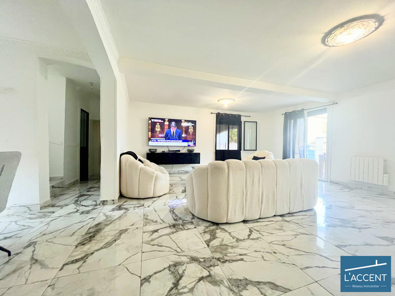 Maison - 183 m² - 6 pièces