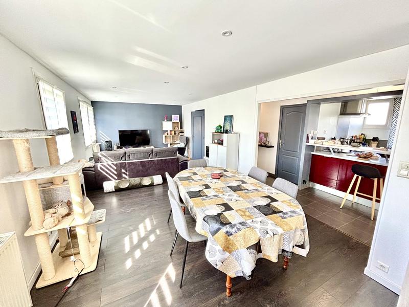 Maison - 115 m² - 6 pièces