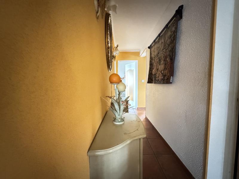 Viager - Maison traditionnelle - 240 m² - 6 pièces