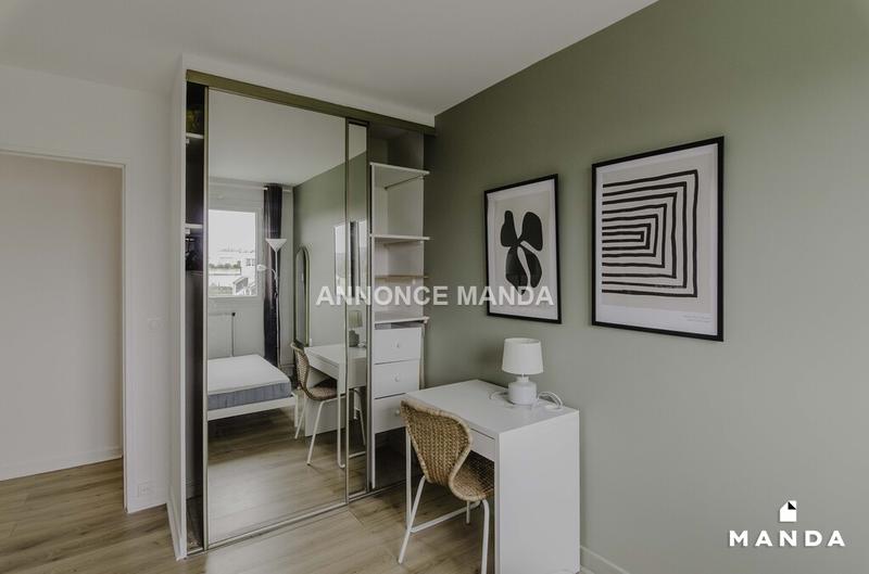 Chambre - 11 m² - 4 pièces