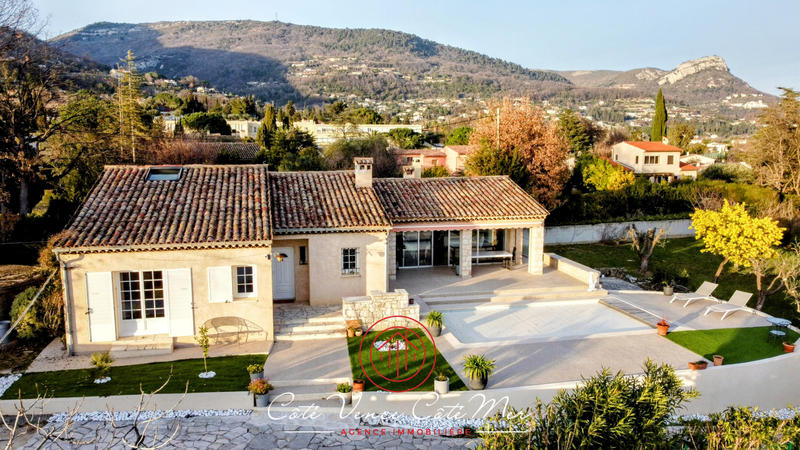 Maison - 168 m² - 6 pièces