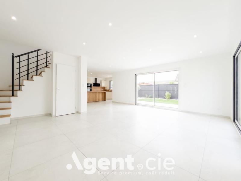 Maison - 141 m² - 6 pièces