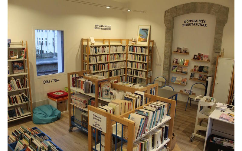 Contes en tissus intergénérationnels