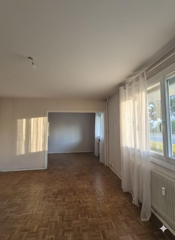 Appartement - 98 m² - 5 pièces