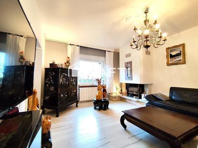 Maison - 230 m² - 12 pièces