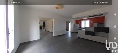 Maison - 121 m² - 6 pièces