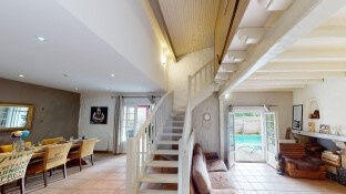 Maison - 170 m² - 5 pièces