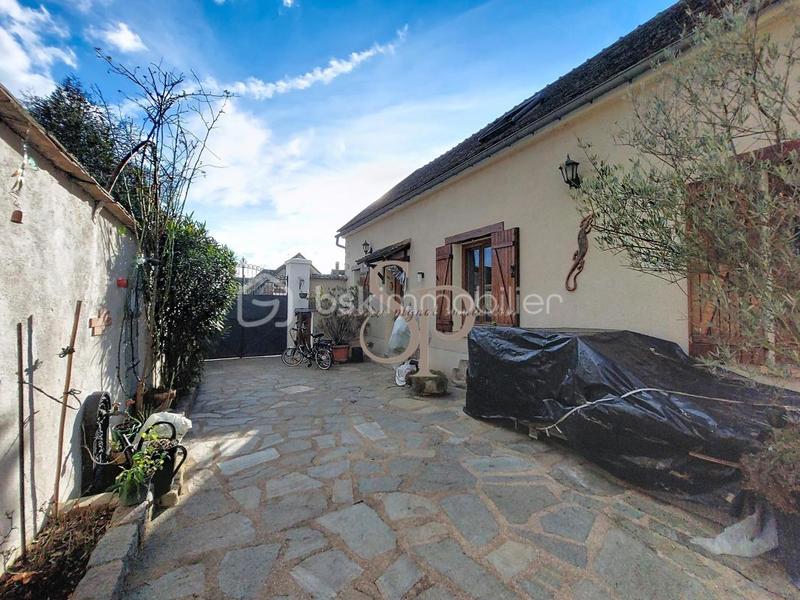 Maison ancienne - 152 m² - 6 pièces